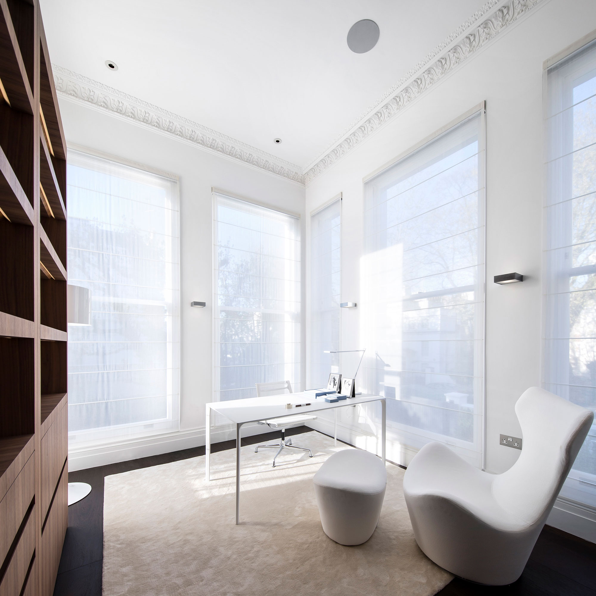 We helped architect & interior designer Brian Ma Siy achieve his vision with contemporary bespoke furniture and joinery in a West London home. William Garvey bespoke furniture maker
