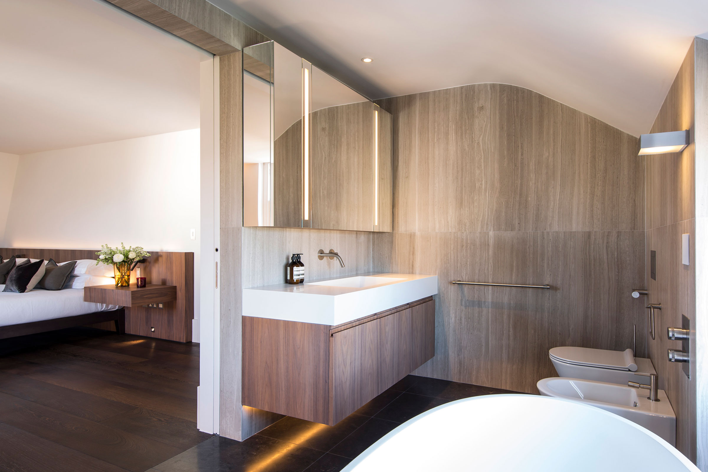 We helped architect & interior designer Brian Ma Siy achieve his vision with contemporary bespoke furniture and joinery in a West London home. William Garvey bespoke furniture maker