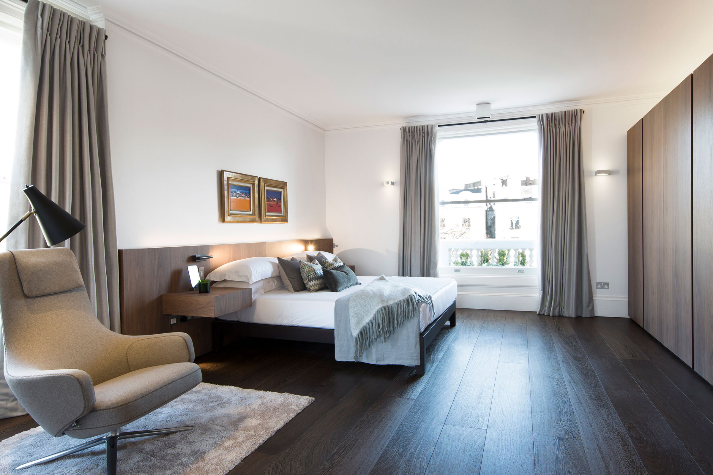 We helped architect & interior designer Brian Ma Siy achieve his vision with contemporary bespoke furniture and joinery in a West London home. William Garvey bespoke furniture maker