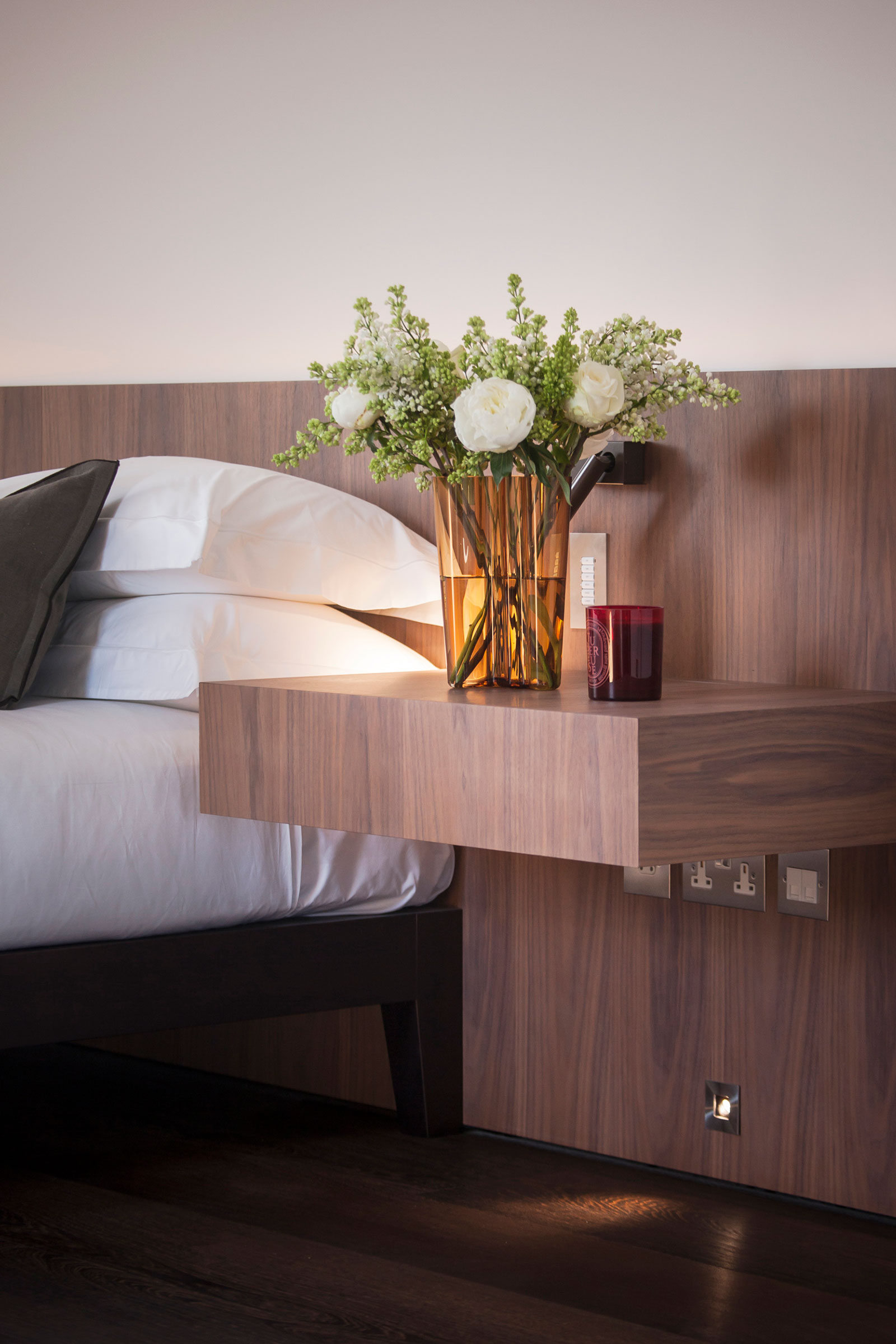 We helped architect & interior designer Brian Ma Siy achieve his vision with contemporary bespoke furniture and joinery in a West London home. William Garvey bespoke furniture maker