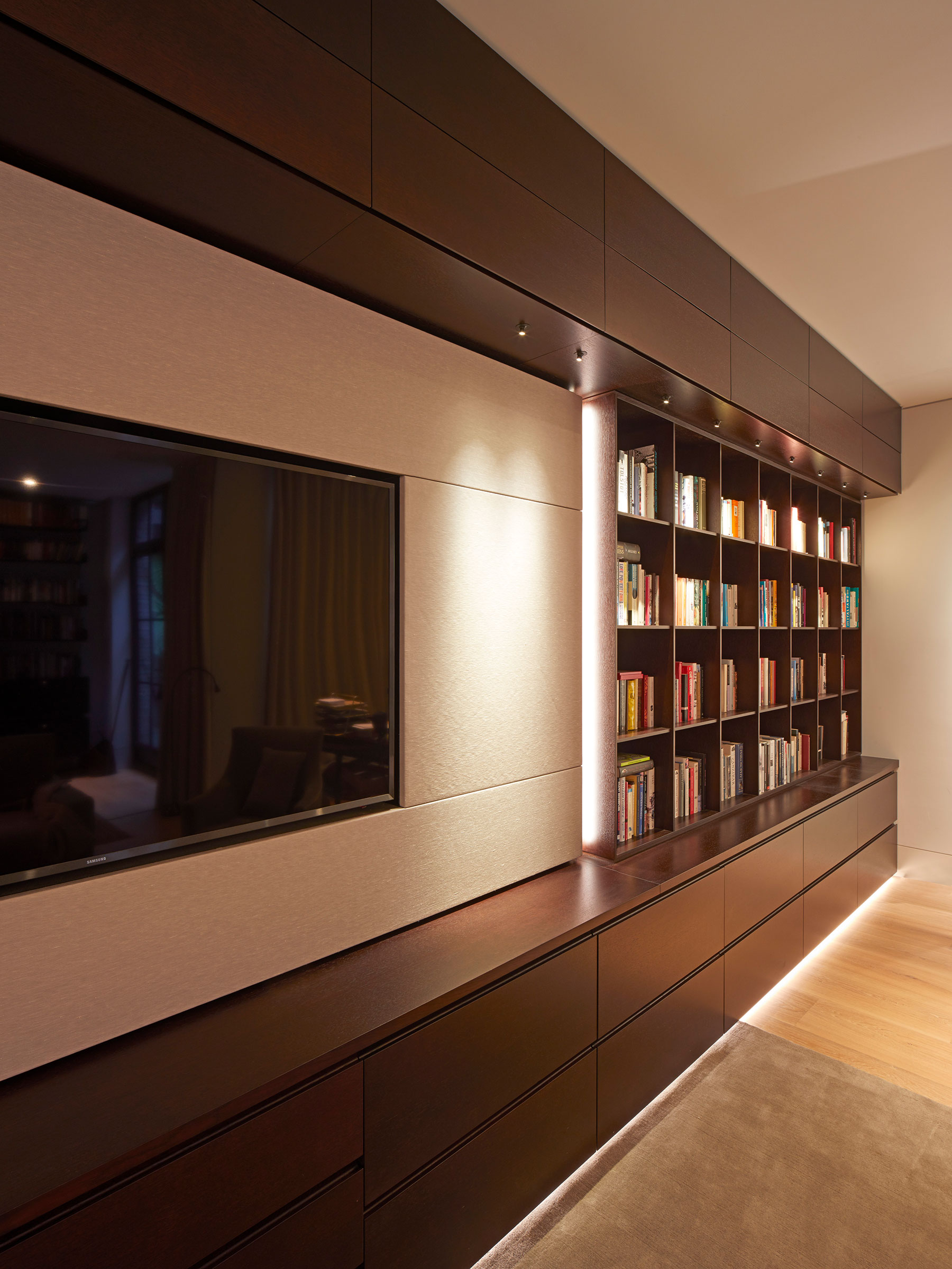 AV media wall. Our bespoke cabinetry extended throughout the entirety of this Notting Hill mews property. William Garvey bespoke furniture and cabinet maker